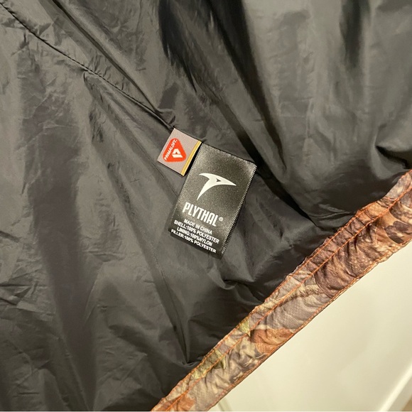 Plythal Camo/Hunting Vest Men's Size L - Picture 7 of 7